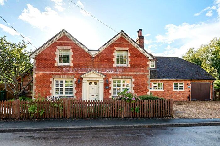 5 Bedroom Detached House For Sale In Pankridge Street, Crondall, Farnham, GU10