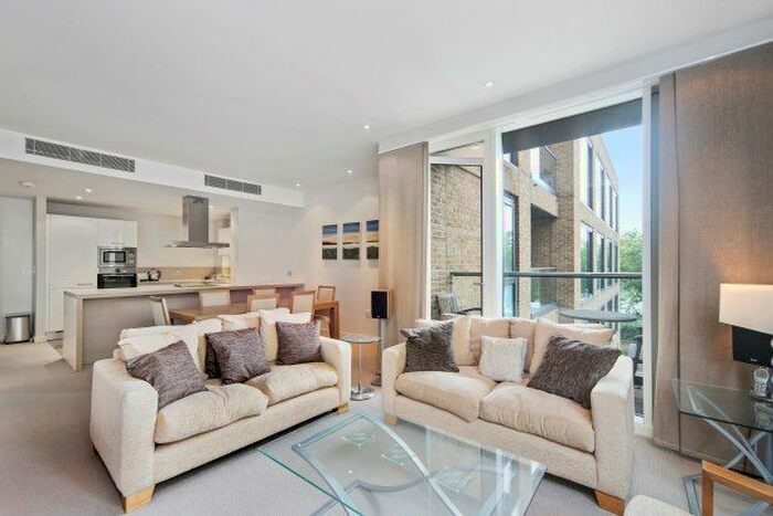 3 Bedroom Flat To Rent In Gatliff Road, London, SW1W