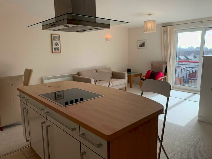 2 Bedroom Apartment To Rent In Anson Court, Gunwharf Quays, PO1