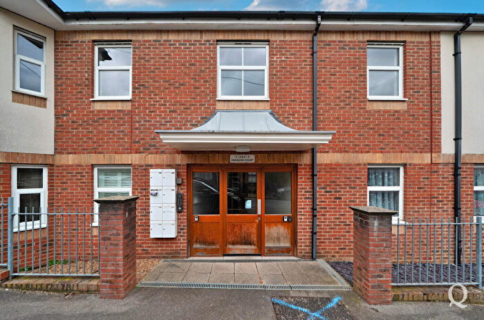 2 Bedroom Apartment For Sale In Hythe Road, Milton Regis, Sittingbourne, Kent, ME10