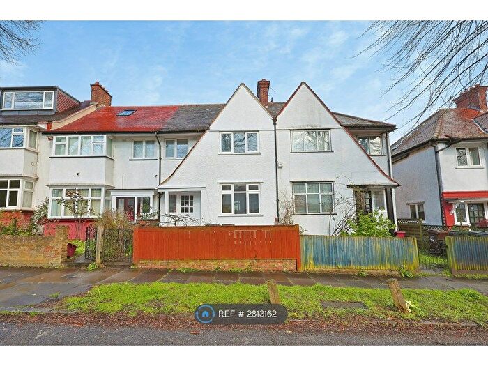 4 Bedroom Terraced House To Rent In Park Drive, London, W3