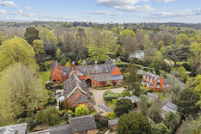 3 Bedroom House For Sale In Longcross Road, Chertsey, KT16