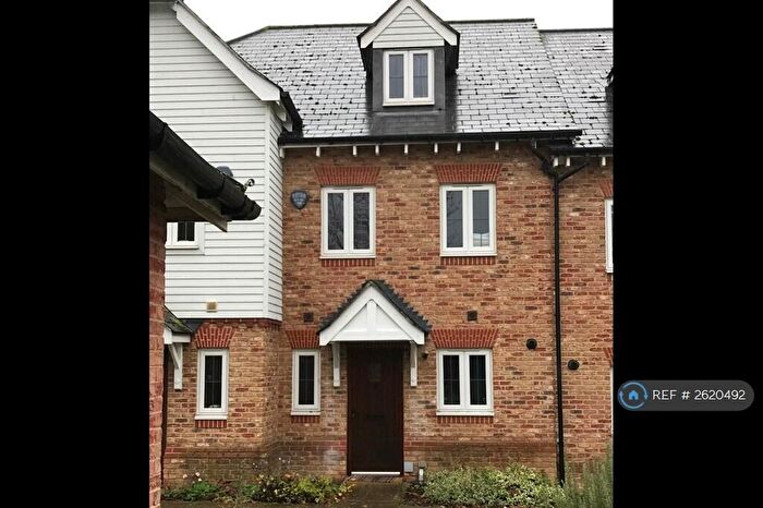 3 Bedroom Terraced House To Rent In Briar Wood Close, Bromley, BR2