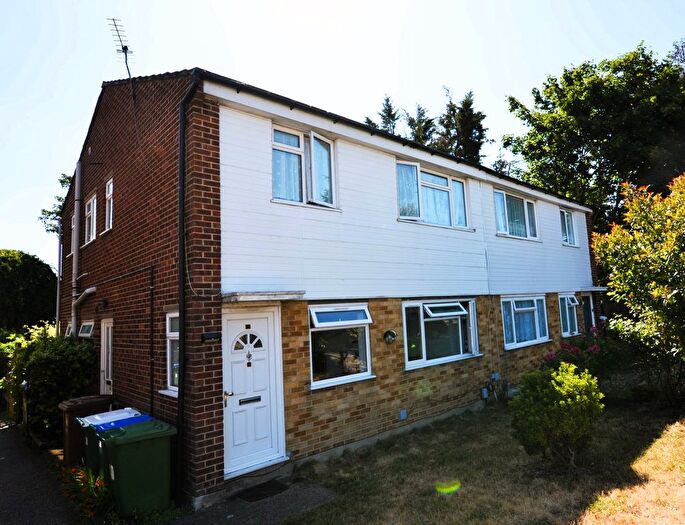 2 Bedroom Flat To Rent In Milford Close, Abbey Wood, London, SE2