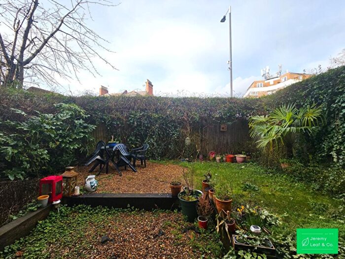 1 Bedroom Property To Rent In Fortis Green, London, N2