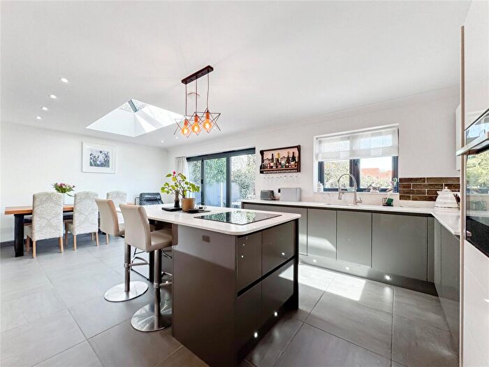 4 Bedroom Detached House For Sale In Copper House Farm, Station Road, Rainham, Gillingham, ME8
