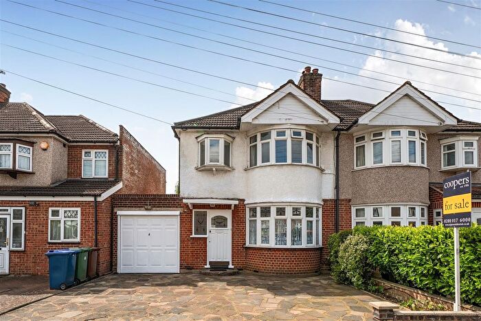 3 Bedroom Property For Sale In Chestnut Drive, Pinner, HA5