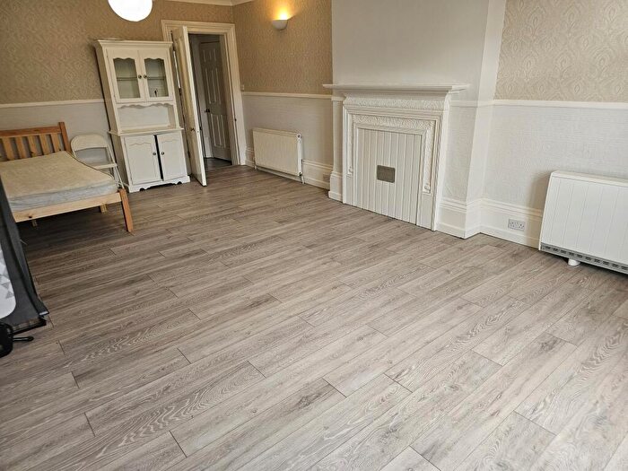 1 Bedroom Apartment To Rent In Station Road, Wootton, PO33