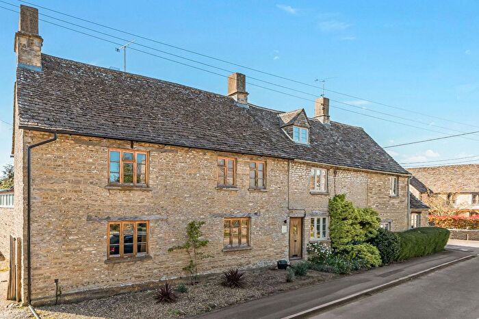 4 Bedroom Semi-Detached House For Sale In Marston Meysey, Wiltshire, SN6
