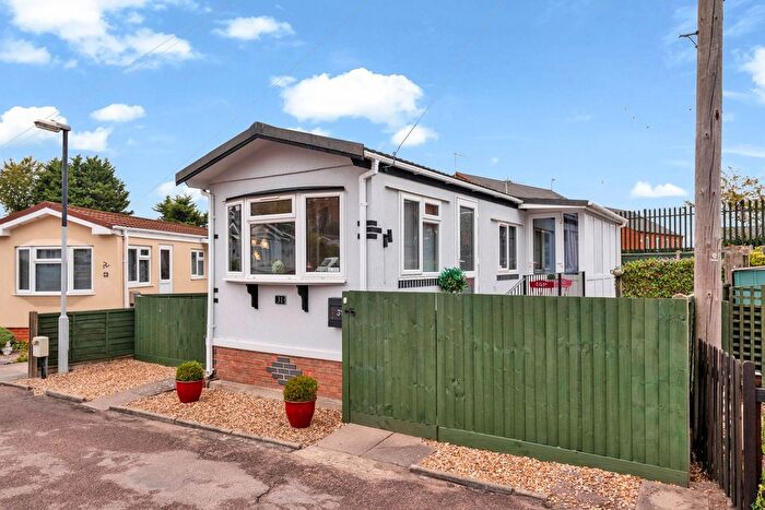 2 Bedroom Park Home For Sale In Berkeley Close, Mountsorrel, Loughborough, LE12