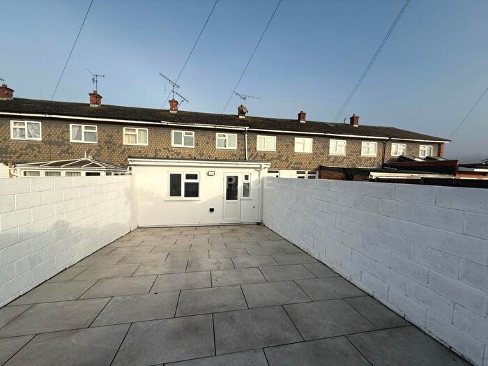 5 Bedroom Terraced House To Rent In Hexham Road, Reading, RG2