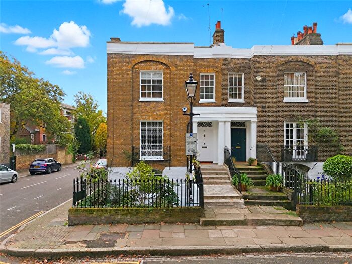 4 Bedroom Terraced House For Sale In Canonbury Grove, Islington, London, N1
