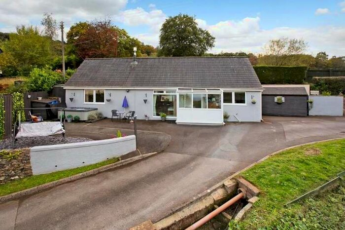 2 Bedroom Bungalow For Sale In Blagdon Hill, Taunton, TA3