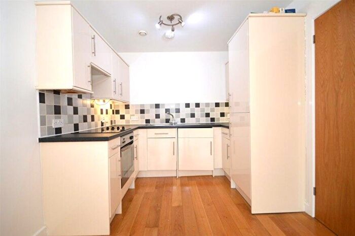 1 Bedroom Flat To Rent In Forrester House, St Peters Street, St Albans, AL1