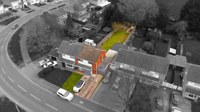 3 Bedroom Semi Detached House For Sale In Atherstone Avenue, Peterborough, PE3