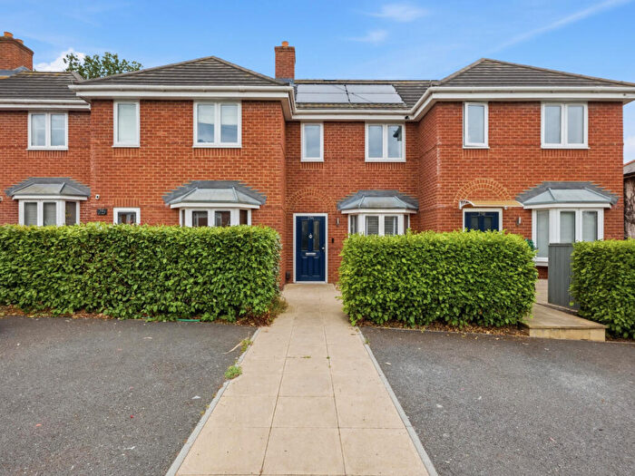 3 Bedroom Terraced House For Sale In Fortescue Road, Parkstone, Poole, BH12