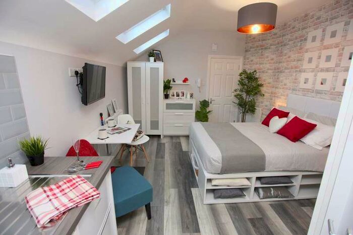 Flat To Rent In - Victoria Street Victoria Street, Dunstable, LU6