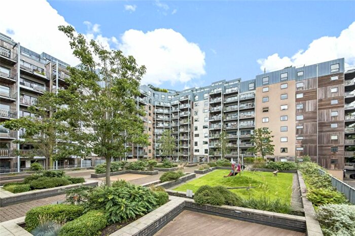 3 Bedroom Apartment To Rent In Seren Park Gardens, Blackheath, SE3