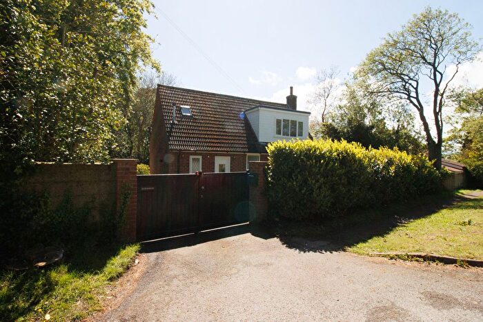 3 Bedroom Detached House For Sale In Primrose Valley Road, Filey, YO14