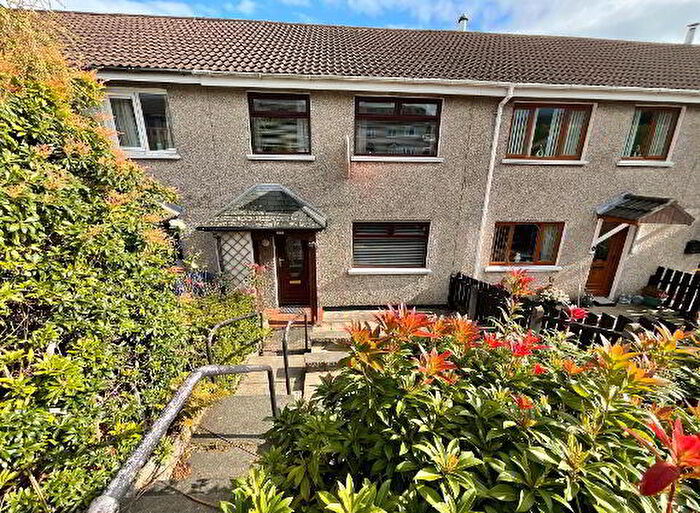 3 Bedroom Mid Terraced House To Rent In Forthriver Green, Belfast, BT13