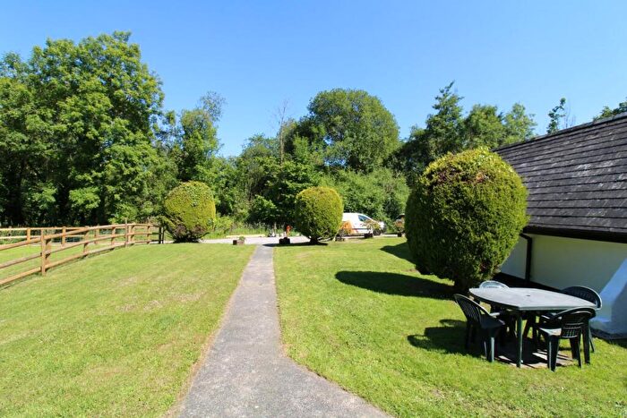 2 Bedroom Lodge For Sale In Bradworthy, Holsworthy, EX22