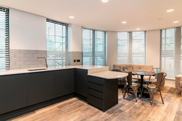 7 Bedroom Flat To Rent In Howard Street, Nottingham, Nottinghamshire, NG1