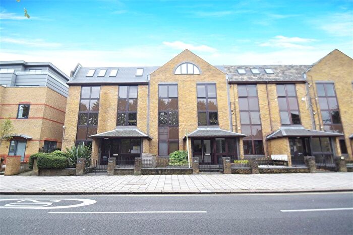 1 Bedroom Flat To Rent In St. Johns Road, Isleworth, TW7