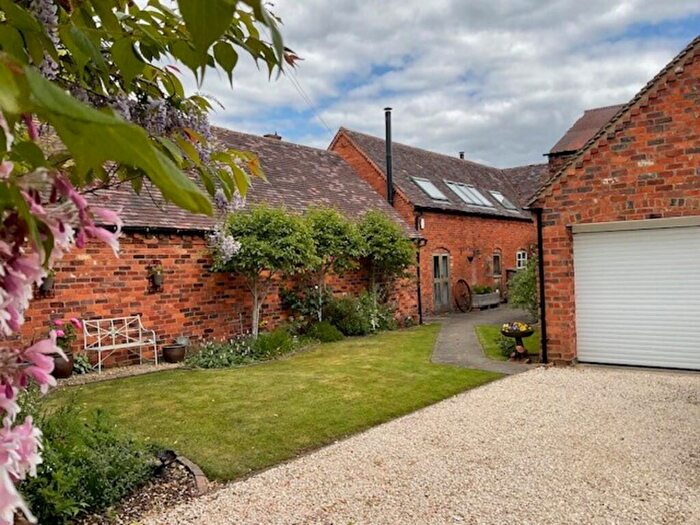 3 Bedroom Barn Conversion For Sale In Low Habberley, DY11