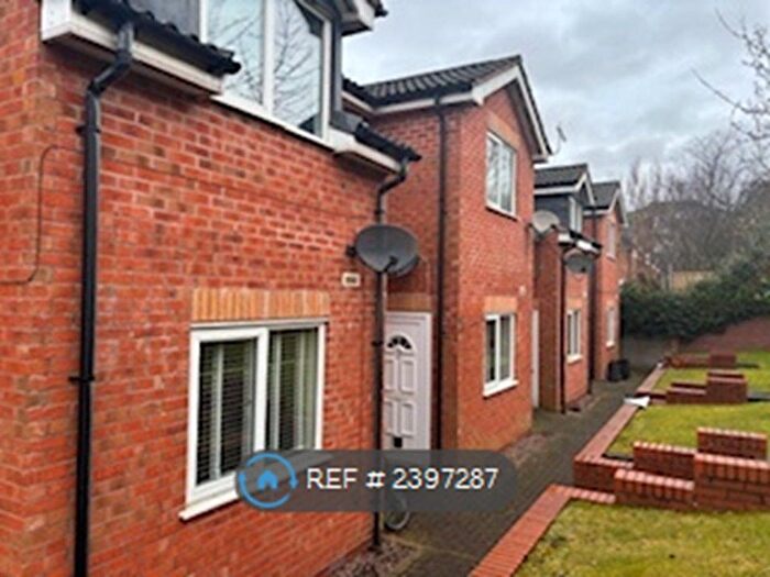 2 Bedroom Maisonette To Rent In Glendale Terrace, Redditch, B97