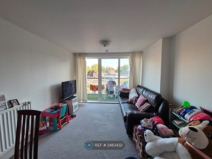 2 Bedroom Flat To Rent In Tarves Way, London, SE10