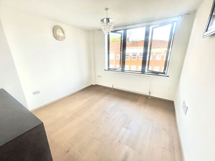 1 Bedroom Flat To Rent In Kirk House, High Street, West Drayton, UB7