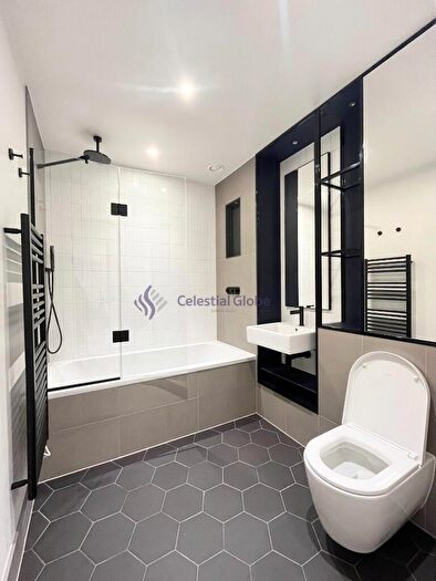 2 Bedroom Flat To Rent In Caldon Boulevard, Wembley, Middlesex, HA0