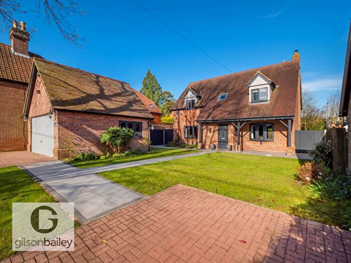 4 Bedroom Detached House For Sale In East Avenue, Brundall, NR13
