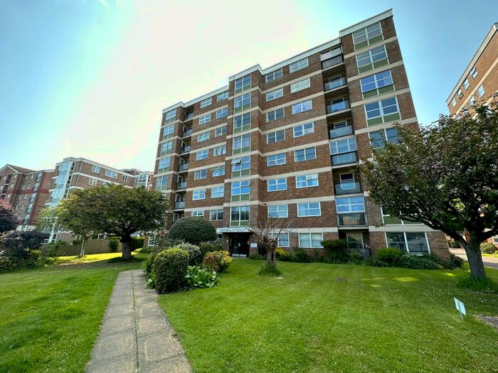2 Bedroom Flat To Rent In London Road, Patcham, Brighton, BN1