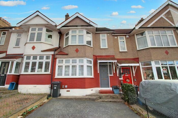 2 Bedroom Terraced House To Rent In Crownhill Road, Woodford Green, IG8