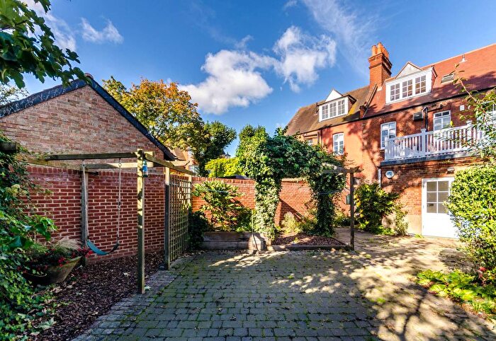 5 Bedroom Terraced House To Rent In Bath Road, Bedford Park, London, W4