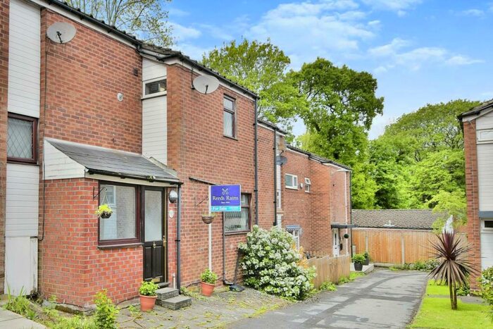 3 Bedroom Terraced House To Rent In Benson Walk, Wilmslow, Cheshire, SK9