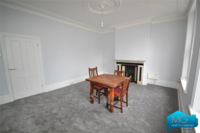3 Bedroom Apartment To Rent In The Broadway, Crouch End, London, N8
