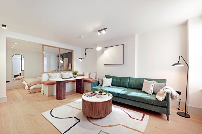 1 Bedroom Flat To Rent In Nevern Square, London, SW5