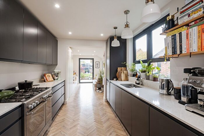 3 Bedroom Terraced House For Sale In Berkhampstead Road, Chesham, HP5