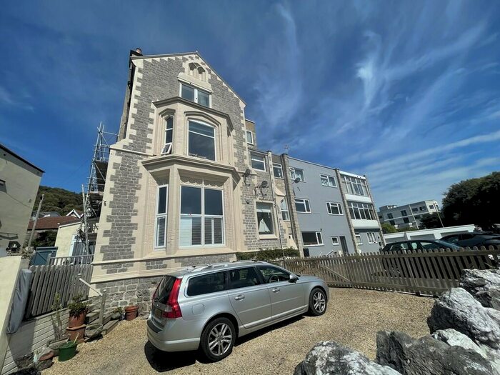 2 Bedroom Apartment To Rent In South Road, Weston-super-Mare, BS23