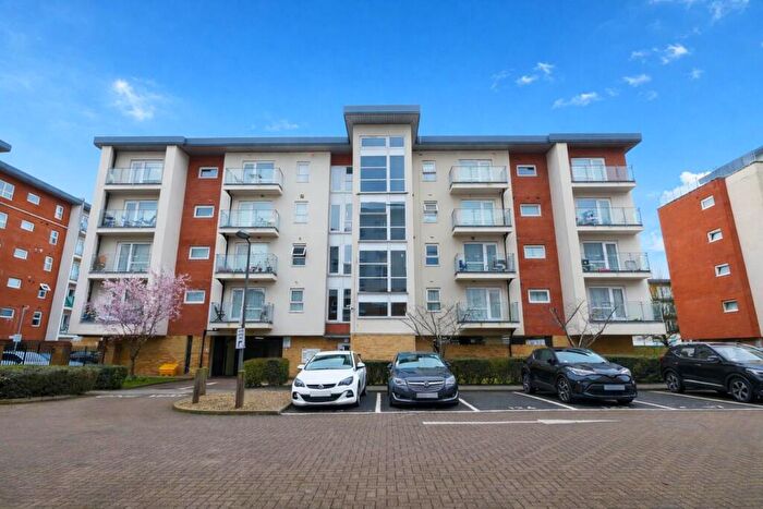 1 Bedroom Apartment For Sale In Clarkson Court, Hatfield, AL10