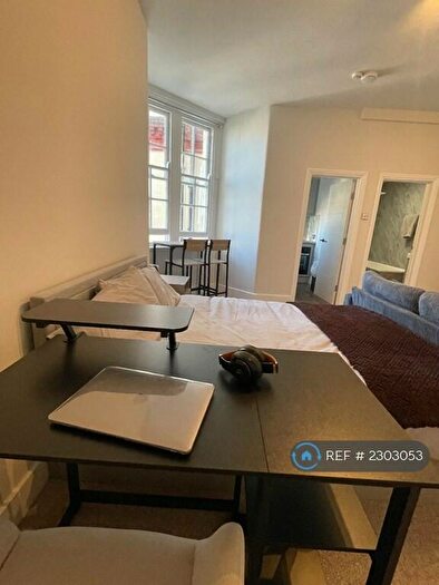 1 Bedroom Flat To Rent In Abbey House, London, NW8