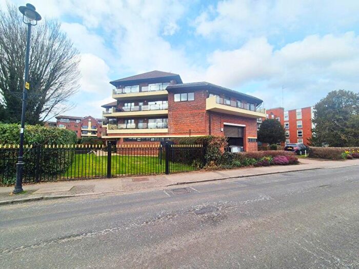 3 Bedroom House To Rent In Maidenhead, SL6