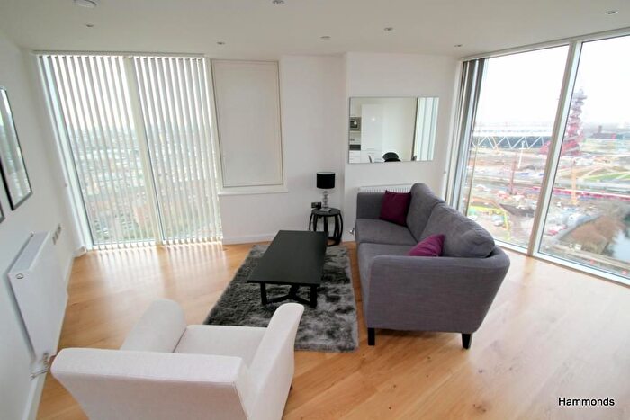 2 Bedroom Flat To Rent In High Street, London, E15