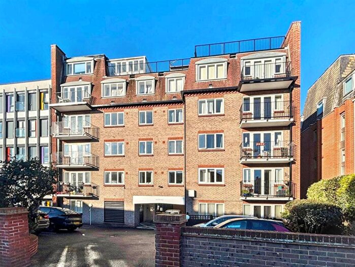 2 Bedroom Retirement Property For Sale In St. Leonards Road, Eastbourne, BN21