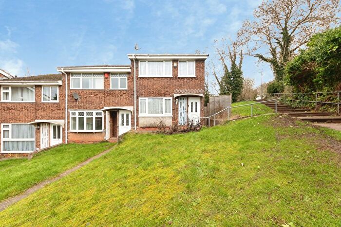 3 Bedroom End Terrace House For Sale In Vista Green, Birmingham, West Midlands, B38