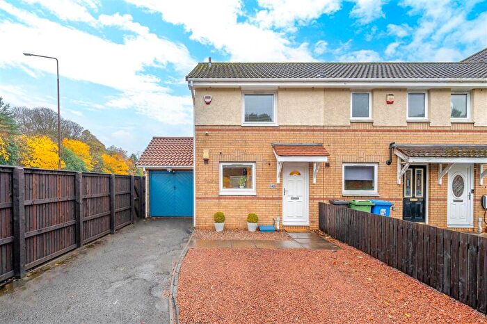 2 Bedroom Terraced House For Sale In Buchanan Crescent, Livingston, EH54