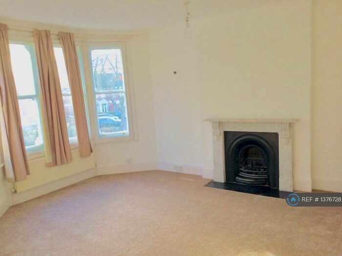 2 Bedroom Maisonette To Rent In Culverley Road, London, SE6
