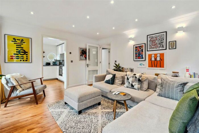 2 Bedroom Flat To Rent In Walbrook Court, Hemsworth Street, N1